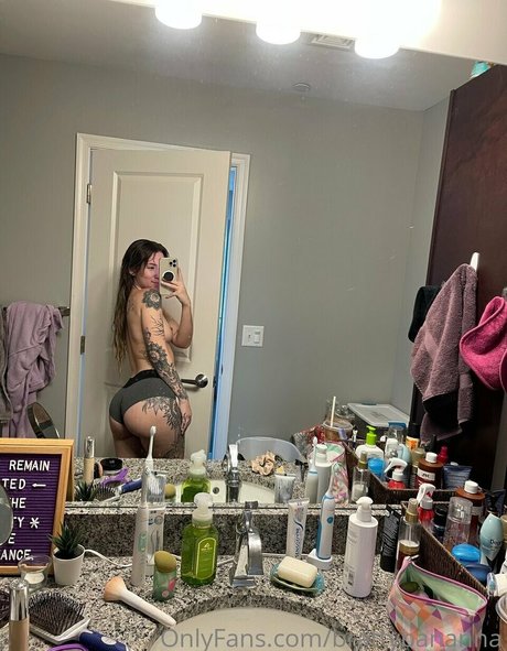 brattybananna actrice libre galeries