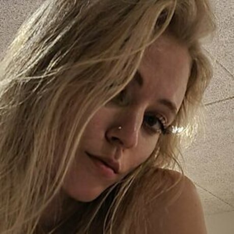 Itsyourkatrine haut modèle image