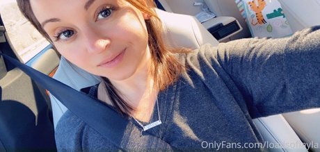 LoadsofLayla modèle joli photo