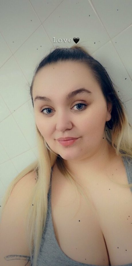 btattooed angel modèle joli galerie