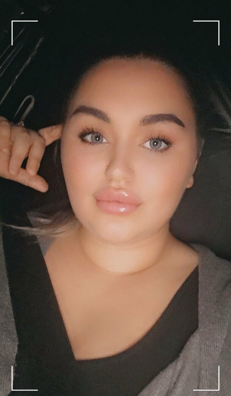 btattooed angel actrice xxx image