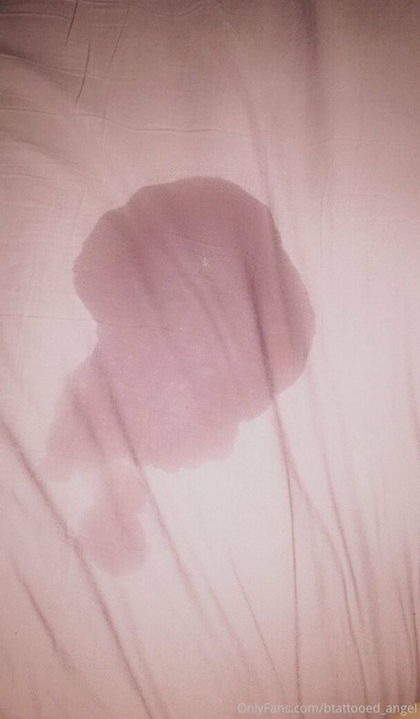 btattooed angel haut de star du porno des photos