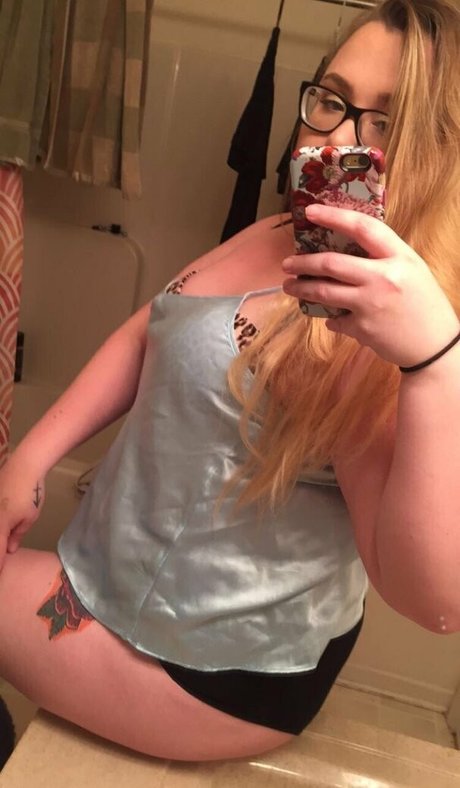 violetxvixxen actrice sexy archive