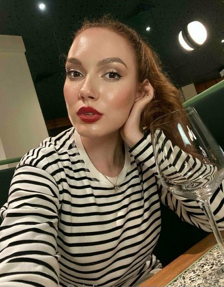 stacy therapy étoile nue image