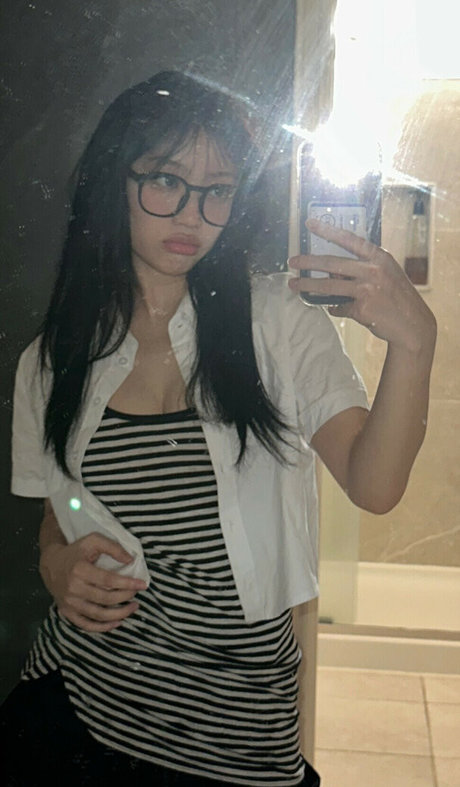 Yujin star du porno adulte images