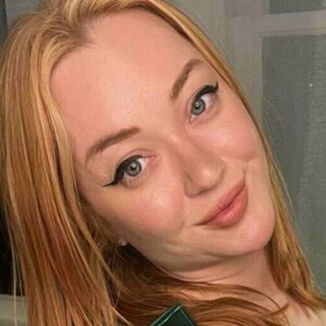 MissQueenieXOX haut modèle images