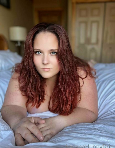 adrianahunnydrip modèle de sexe photo