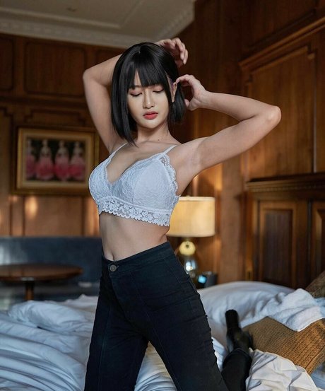 Kameaam étoile nue photo