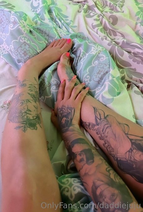 Daddiejuju modèle hd image