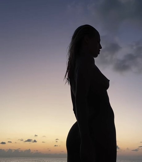 Jessica Goicoechea haut étoile images