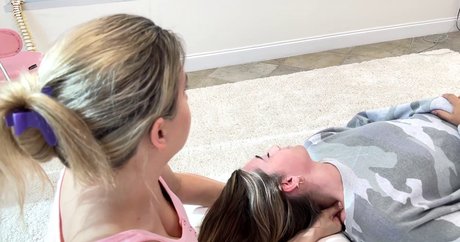 femme nue onlyfans pornographique érotique photo