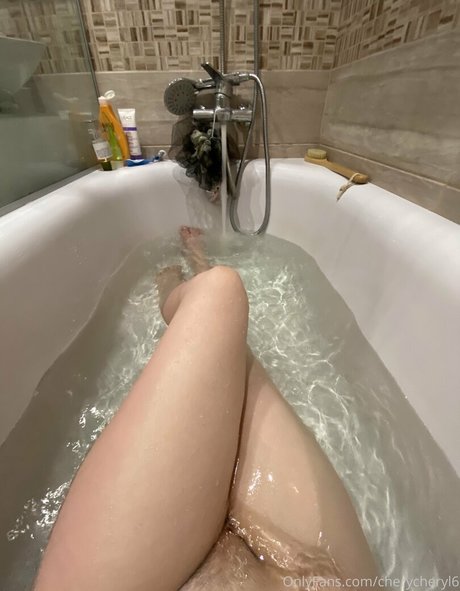 findom uniquementfans des nus sympas images