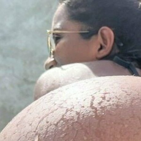 SunnySonia star pornographique photos