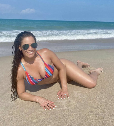 AEW Dasha Kuret star pornographique photos