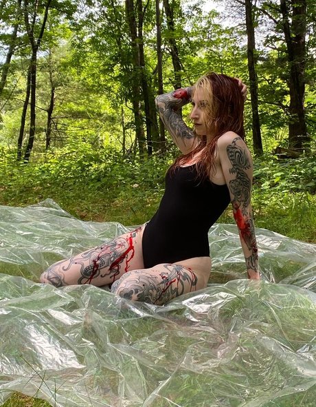 Morgan Adams star du porno belle archive