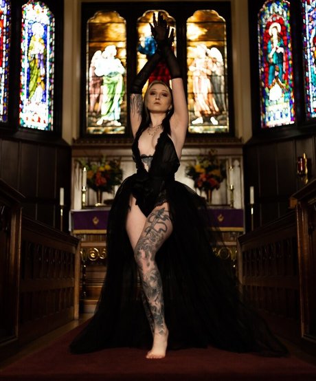 Morgan Adams modèle joli archive