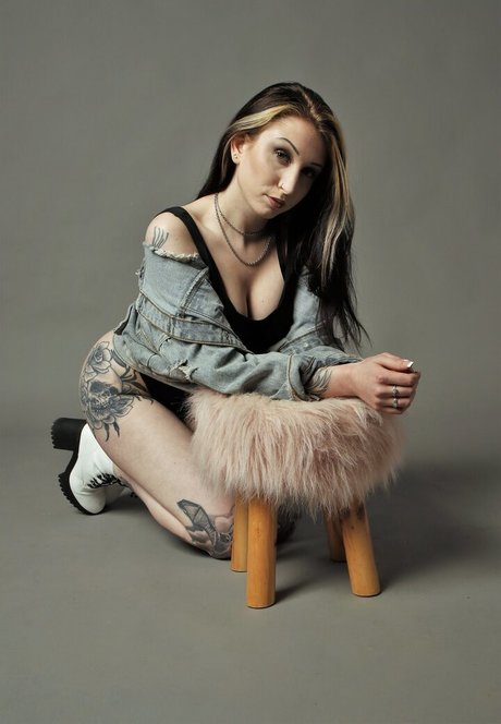 Morgan Adams joli modèle image