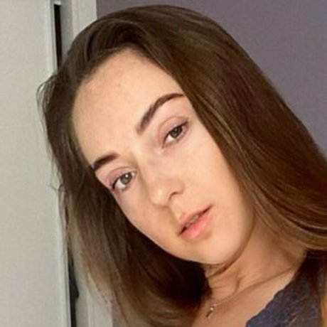 eveconfetti haut de star du porno img