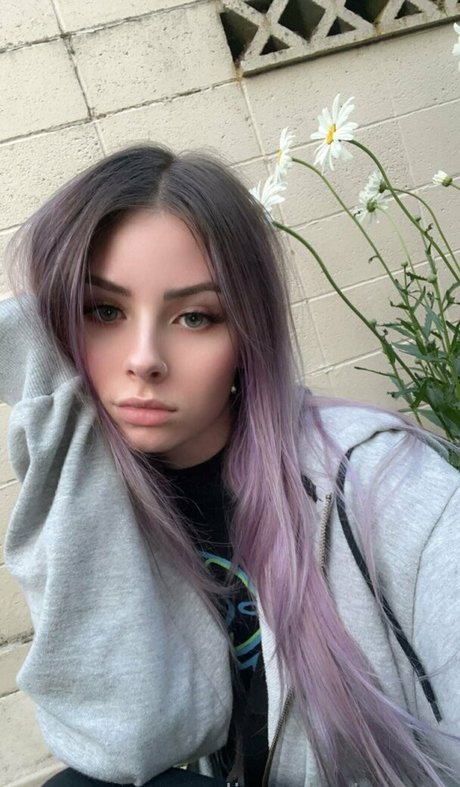 alignedbyjuniper modèle porno photo