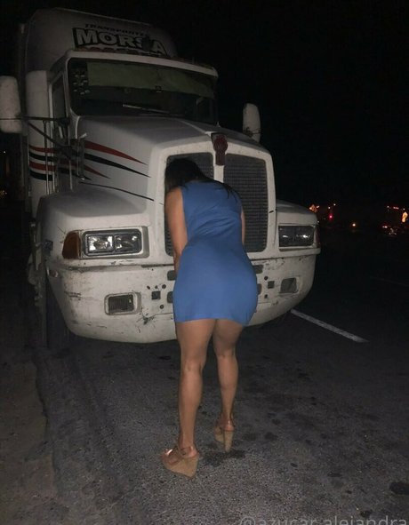 fans de grandes filles uniquement hd photo