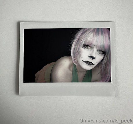 pom-pom girl asiatique onlyfans haute qualité des photos