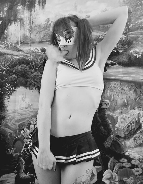 petite brune onlyfans hd gratuit archive