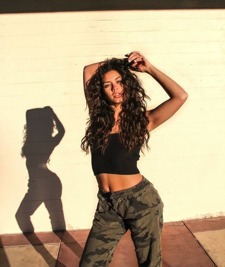 Kama Dung belle star du porno photos