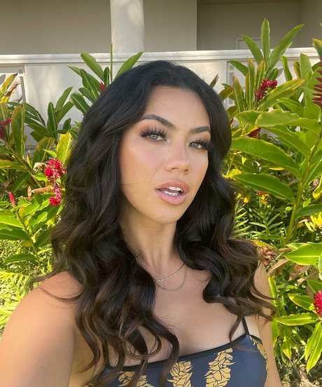 Kama Dung actrice pornographique galerie