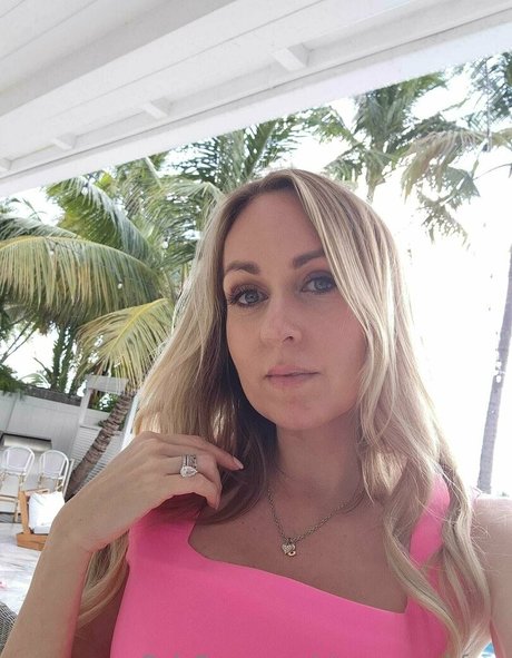 rousse au gros cul onlyfans des nus parfaits des photos