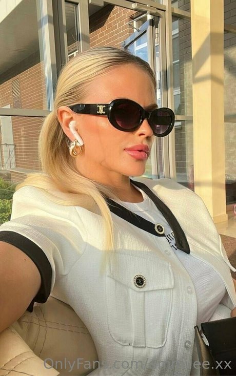 tricherie onlyfans érotique de haute qualité image