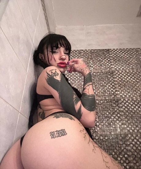 venussativaaa actrice adulte photo