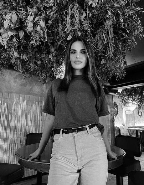 krisblow actrice de nus img