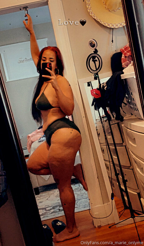 a marie onlyme étoile de haute qualité photo