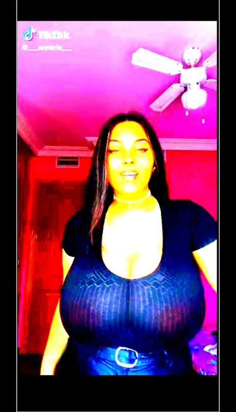 fans de gros seins asiatiques uniquement plutôt parfait collection