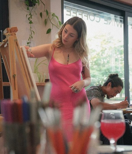 Emmily Mello star du porno sympa galeries