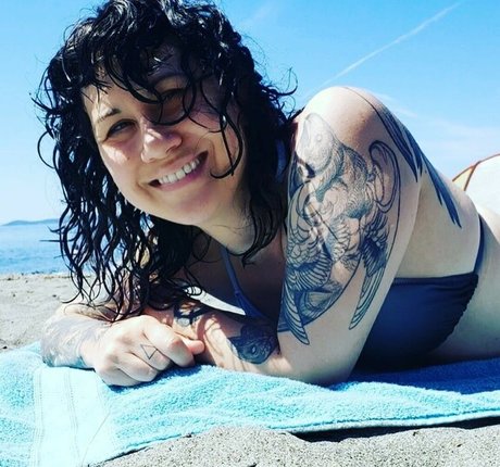 ébène naturel onlyfans pornographique des photos