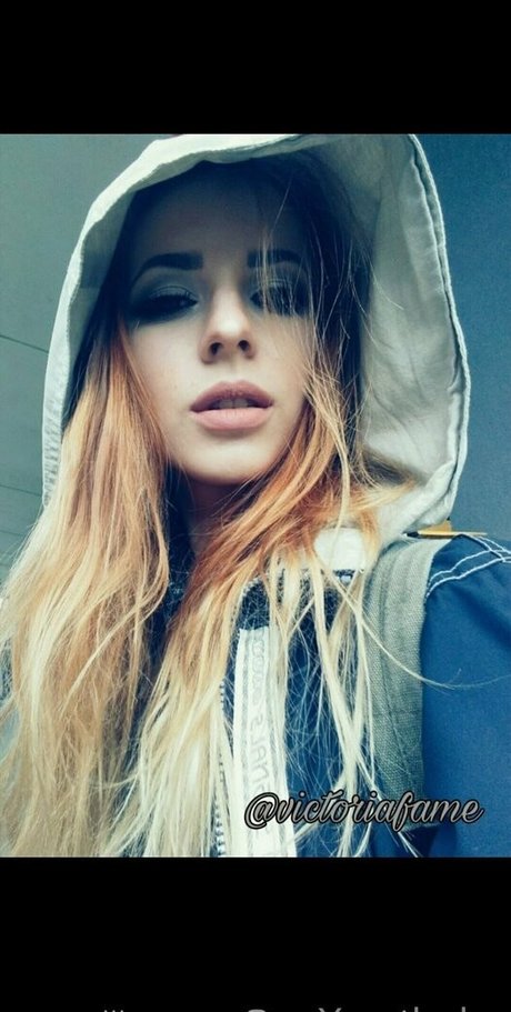 bbw gothique uniquementfans nus parfaits photos