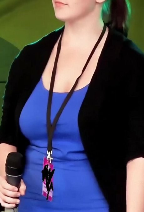 Show Your Girlfriend modèle de sexe photo