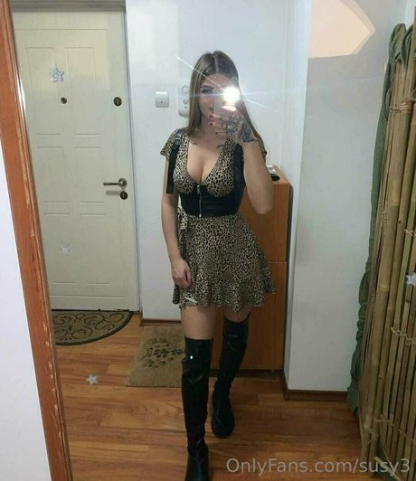 susy3 étoile érotique img