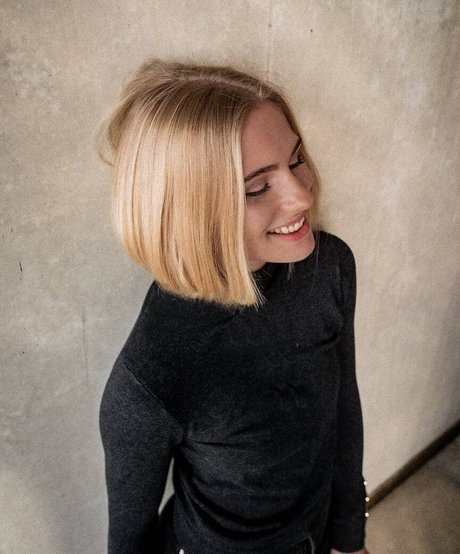 Alrun Steiner étoile nue img