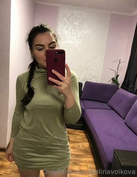 polinavolkova modèle chaud image