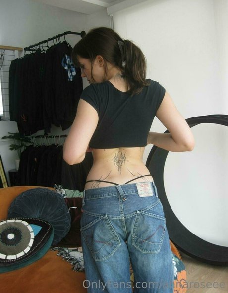 annaroseee actrice porno photo