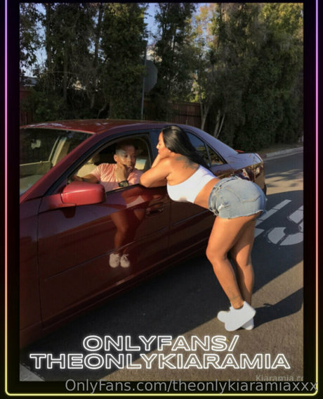 theonlykiaramiaxxx nus étoiles images