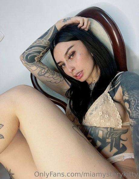 badkittymia actrice porno photo