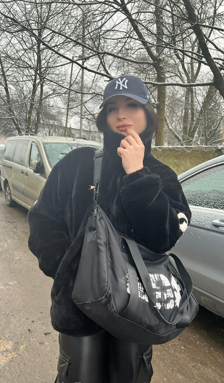 selena girl mannequin des photos