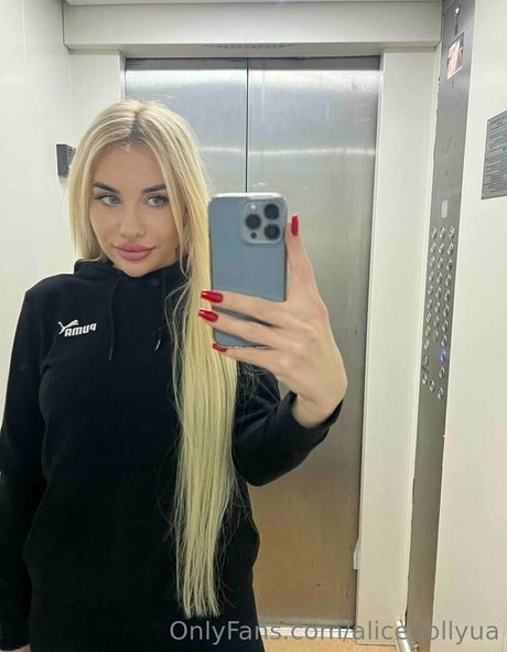 alicedollyua actrice porno galeries