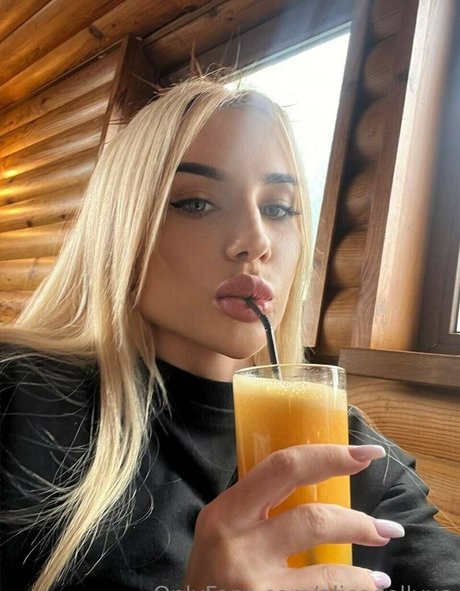 alicedollyua jolie actrice galeries