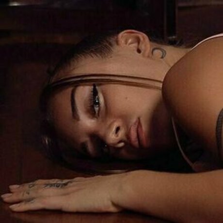 mamie milf onlyfans nu en haute qualité photos