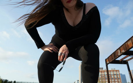 realgiantessa actrice érotique archive