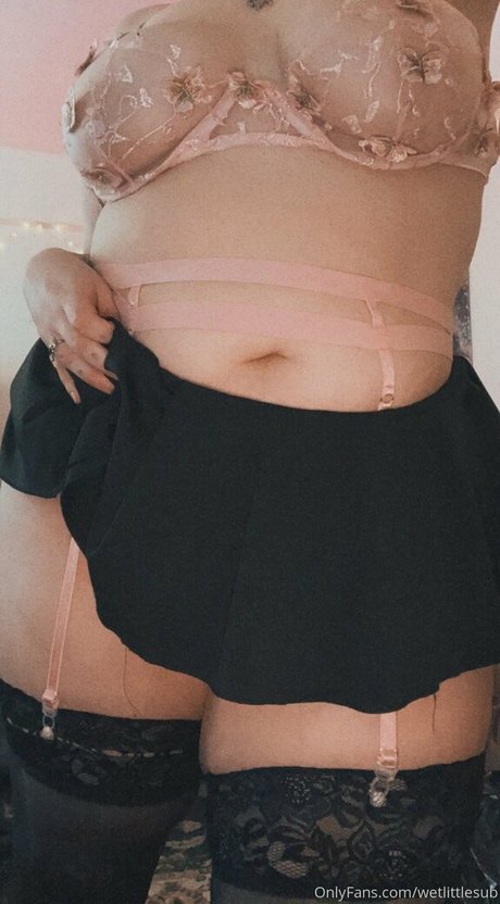 wetlittlesub xxx étoile photos